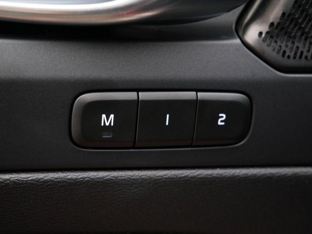 used 2022 Volvo C40 Recharge Pure Electric car, priced at $28,698