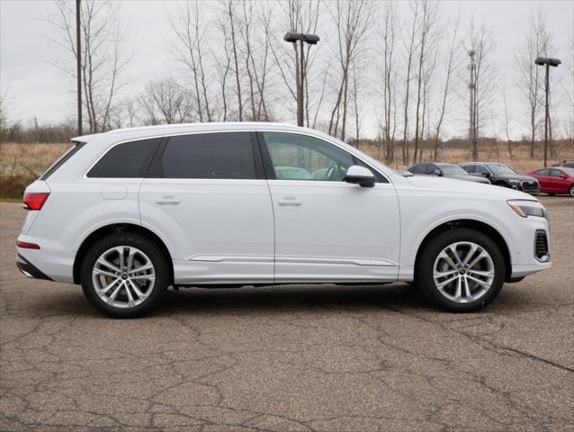 new 2025 Audi Q7 car, priced at $66,350