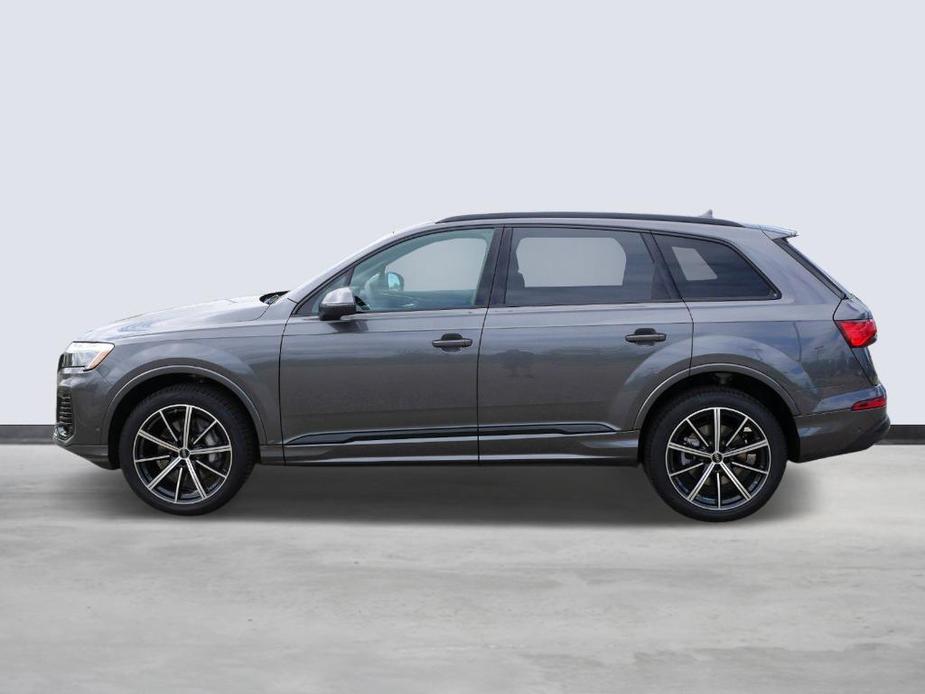 new 2025 Audi Q7 car, priced at $70,200