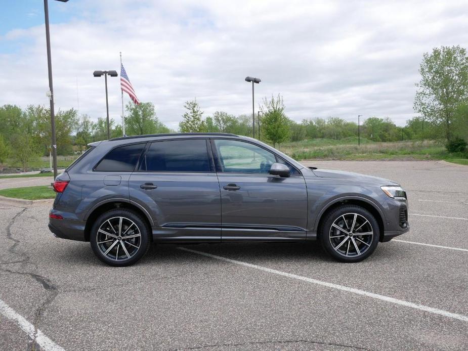 new 2025 Audi Q7 car, priced at $70,200