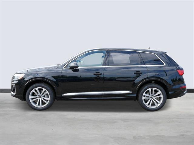 new 2025 Audi Q7 car, priced at $72,104