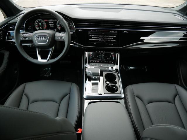 new 2025 Audi Q7 car, priced at $76,250