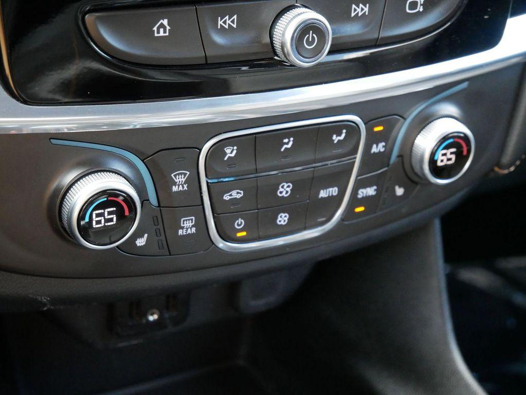 used 2018 Chevrolet Traverse car, priced at $19,155