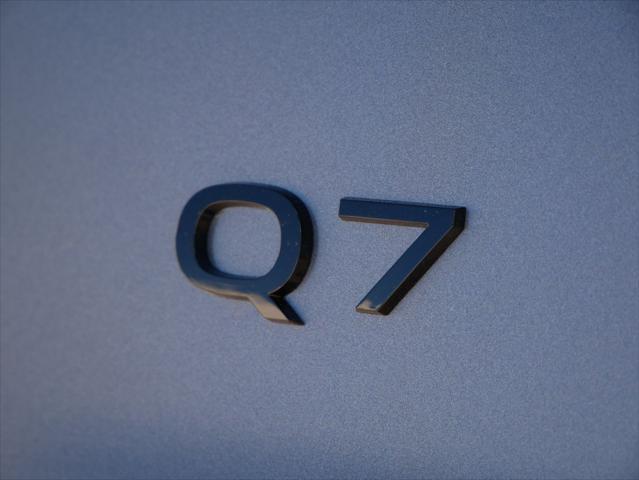 new 2025 Audi Q7 car, priced at $76,250