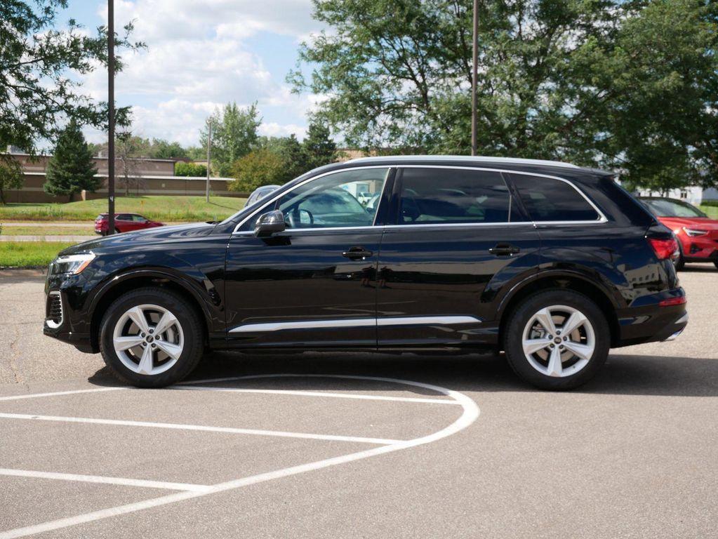 used 2025 Audi Q7 car, priced at $53,999
