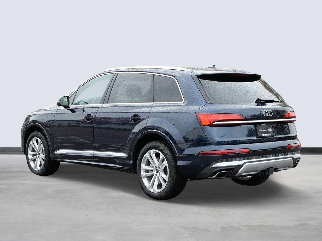 used 2025 Audi Q7 car, priced at $59,867