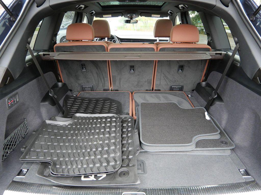 used 2025 Audi Q7 car, priced at $59,867