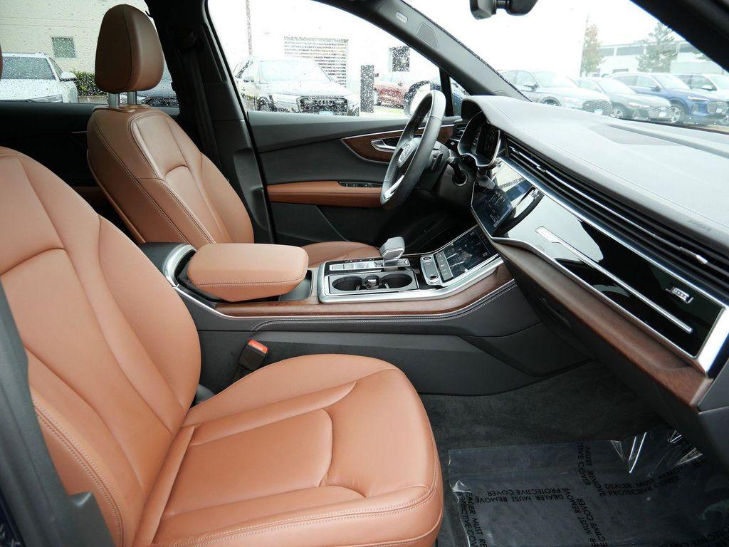 used 2025 Audi Q7 car, priced at $59,867