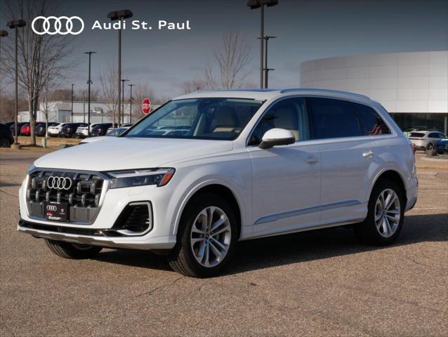 new 2025 Audi Q7 car, priced at $75,595