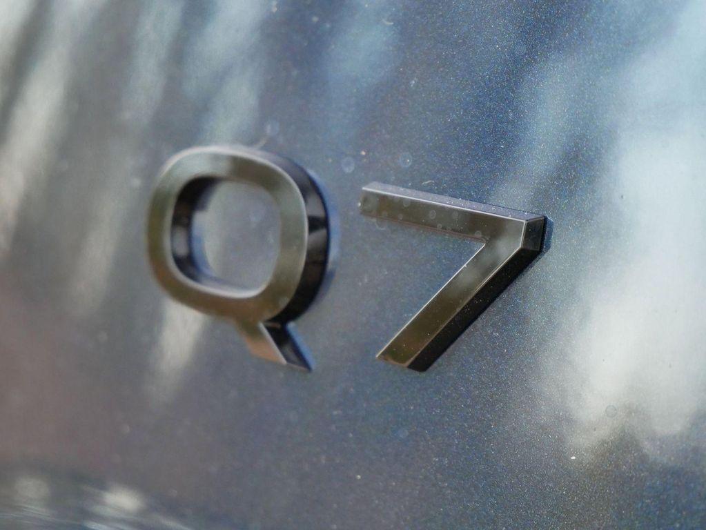 new 2026 Audi Q7 car, priced at $85,340