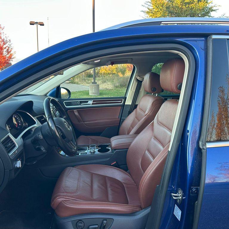 used 2015 Volkswagen Touareg car, priced at $13,567