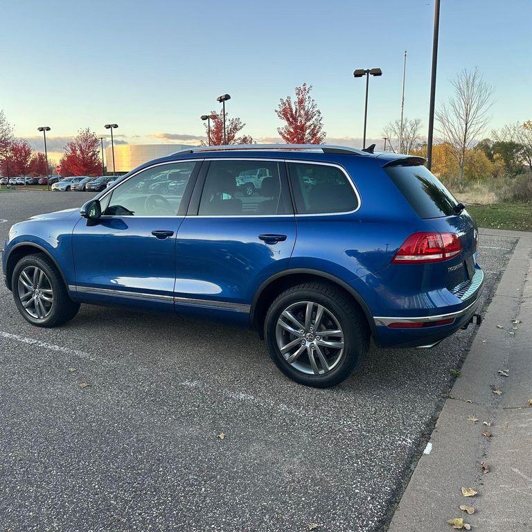 used 2015 Volkswagen Touareg car, priced at $13,567