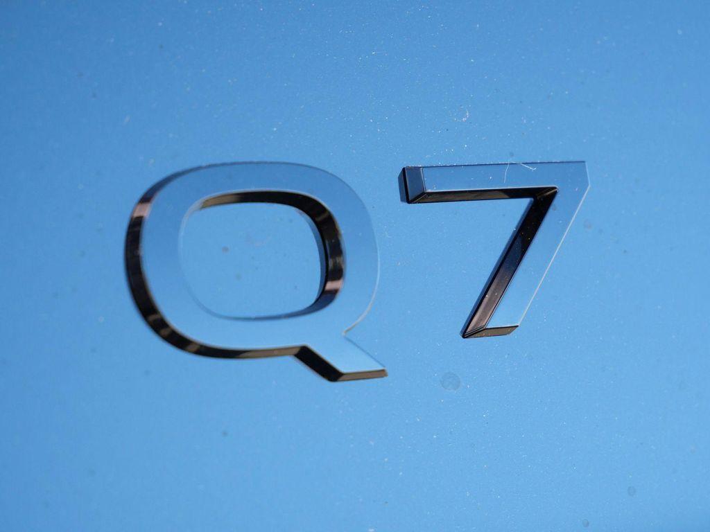 new 2026 Audi Q7 car, priced at $78,410