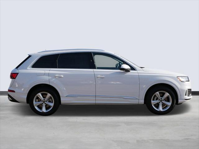 used 2024 Audi Q7 car, priced at $51,991