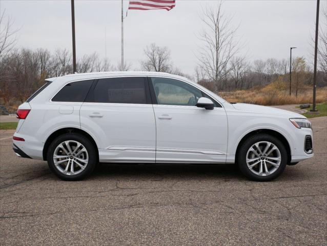 new 2025 Audi Q7 car, priced at $75,800