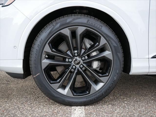 new 2025 Audi Q7 car, priced at $75,950