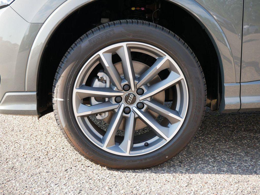 new 2025 Audi Q3 car, priced at $44,027