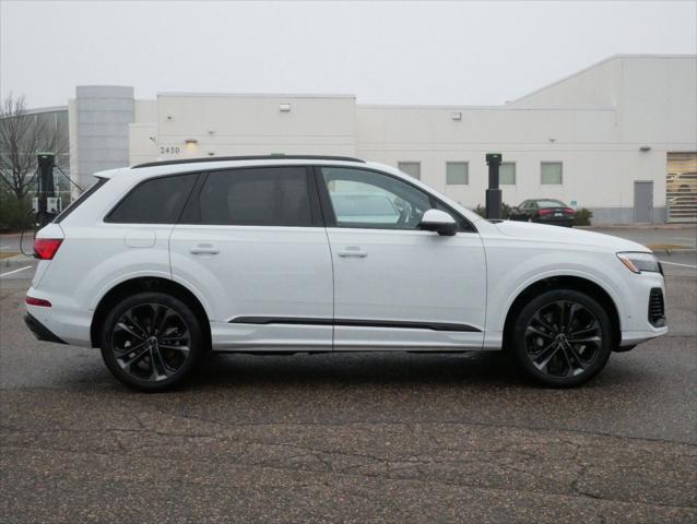 new 2025 Audi Q7 car, priced at $77,750