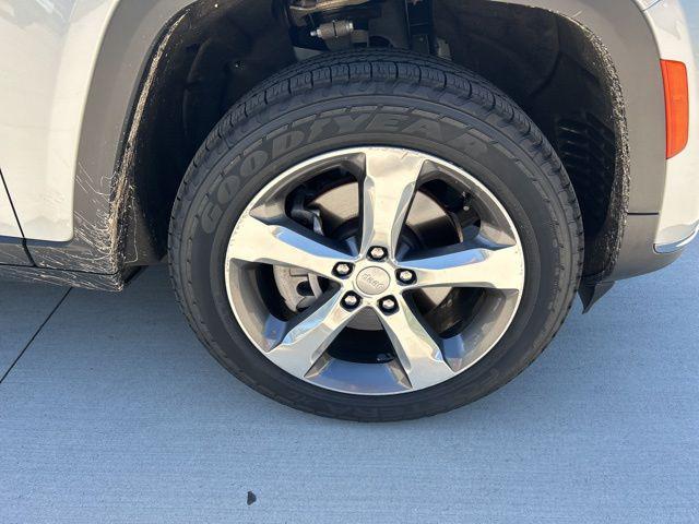 used 2021 Jeep Grand Cherokee L car, priced at $30,178