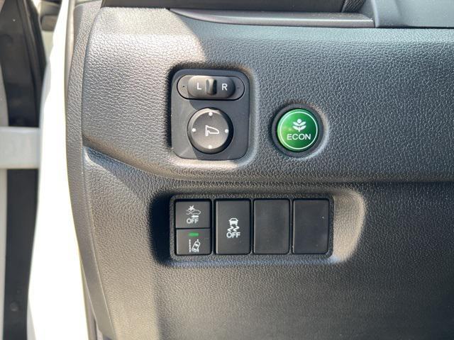 used 2022 Honda Pilot car, priced at $31,397
