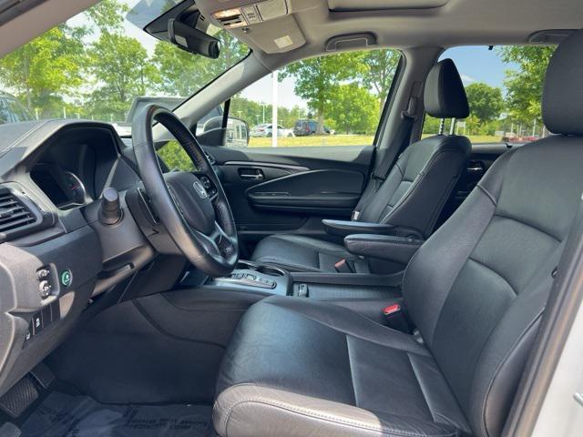 used 2022 Honda Pilot car, priced at $31,397