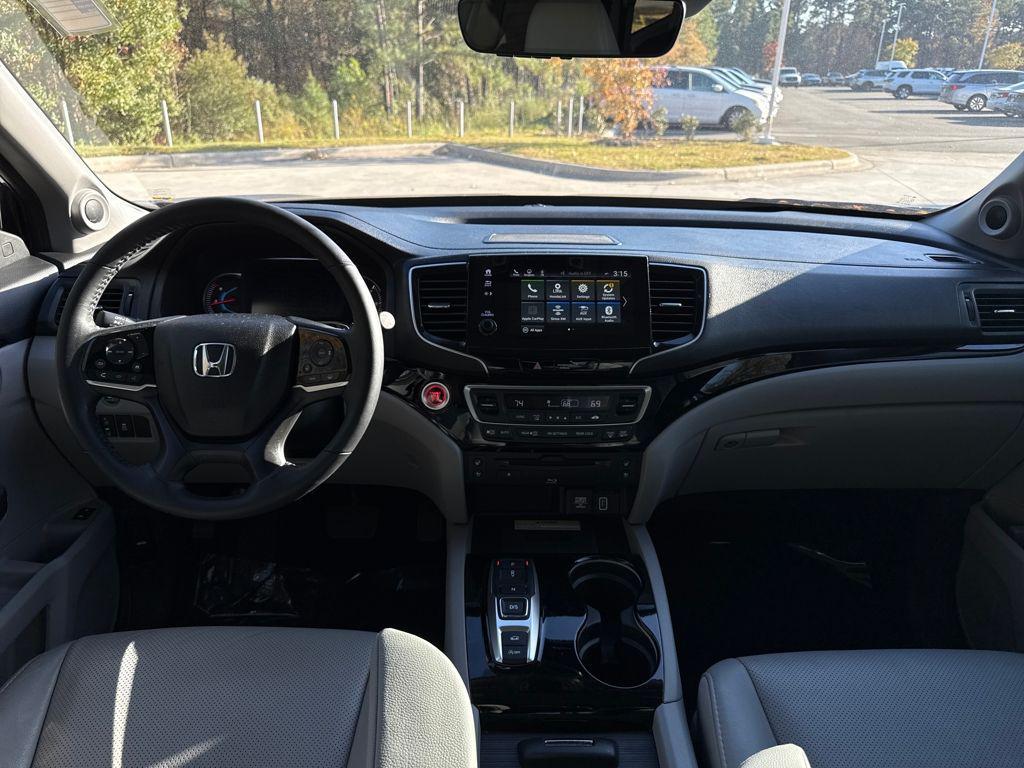 used 2022 Honda Pilot car, priced at $32,669