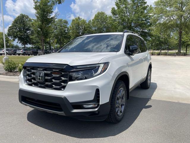 new 2024 Honda Passport car, priced at $45,895