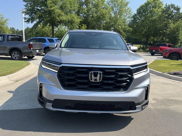 new 2025 Honda Pilot car, priced at $47,425