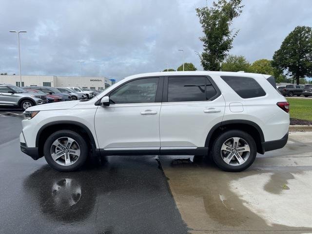 new 2025 Honda Pilot car, priced at $47,150