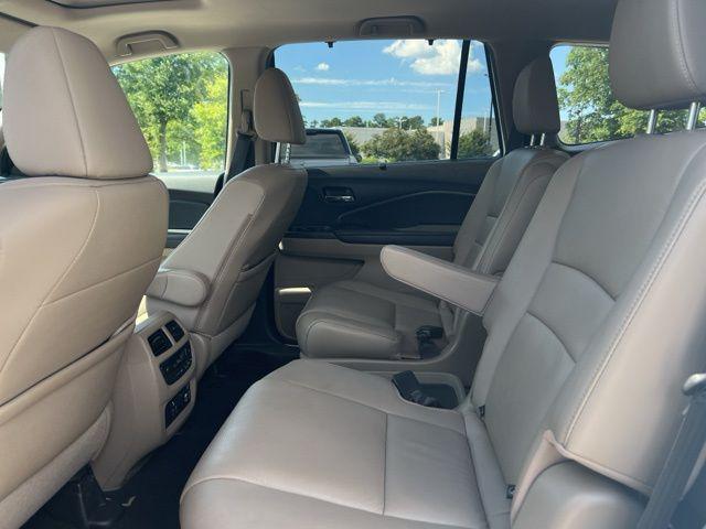 used 2022 Honda Pilot car, priced at $32,008