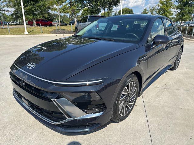 used 2024 Hyundai Sonata Hybrid car, priced at $30,287