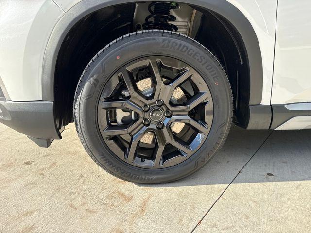 new 2025 Honda Pilot car, priced at $53,750