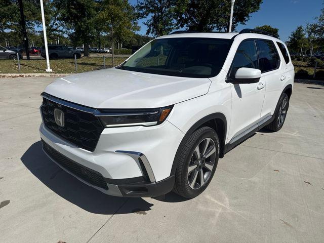 used 2024 Honda Pilot car, priced at $46,013