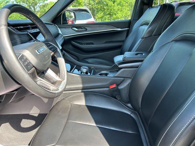 used 2024 Jeep Grand Cherokee car, priced at $34,982