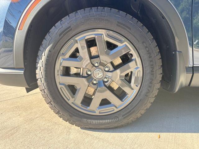 new 2026 Honda CR-V Hybrid car, priced at $40,195