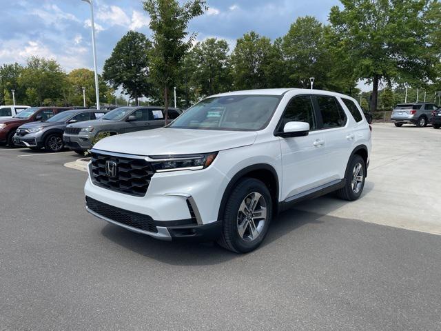 new 2025 Honda Pilot car, priced at $45,050