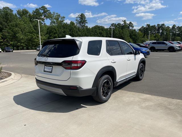 new 2025 Honda Pilot car, priced at $49,800