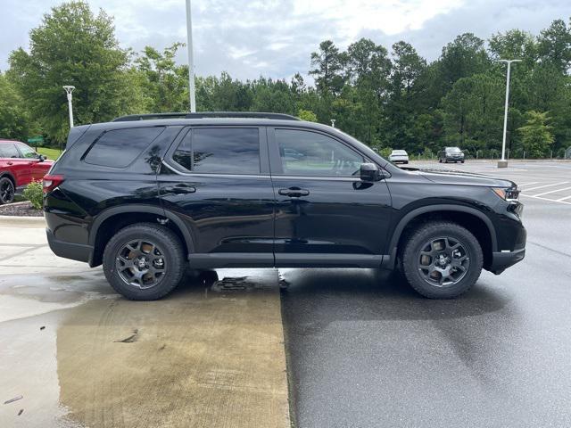 new 2025 Honda Pilot car, priced at $51,280