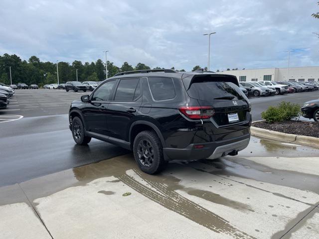 new 2025 Honda Pilot car, priced at $51,280