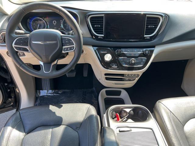 used 2022 Chrysler Pacifica car, priced at $20,704