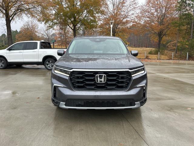 new 2025 Honda Pilot car, priced at $46,995