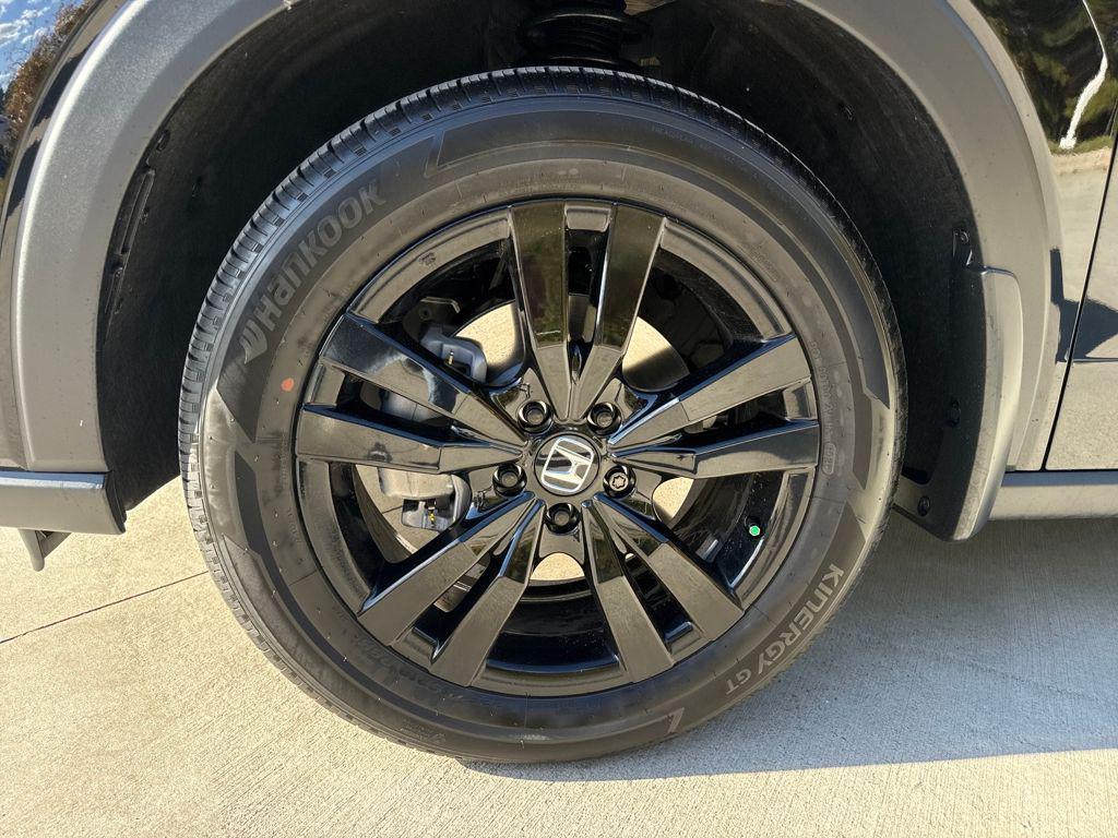 new 2026 Honda HR-V car, priced at $29,450