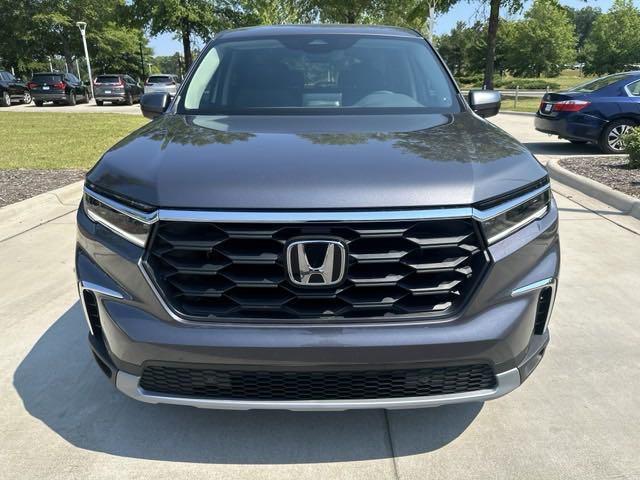 new 2025 Honda Pilot car, priced at $49,345