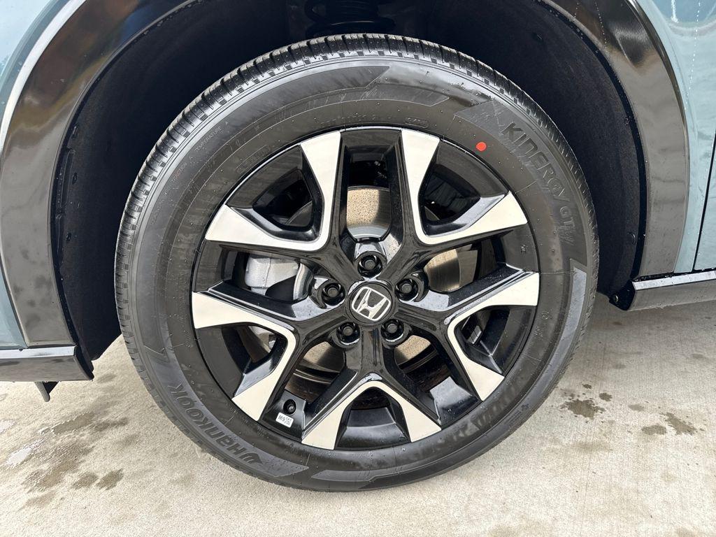 new 2026 Honda HR-V car, priced at $31,955