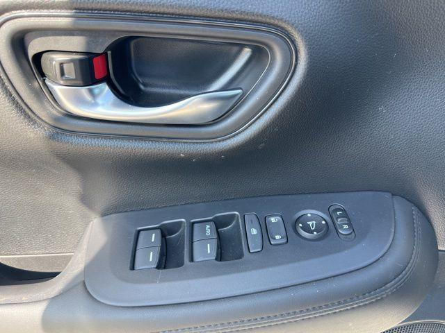 used 2025 Honda HR-V car, priced at $24,367
