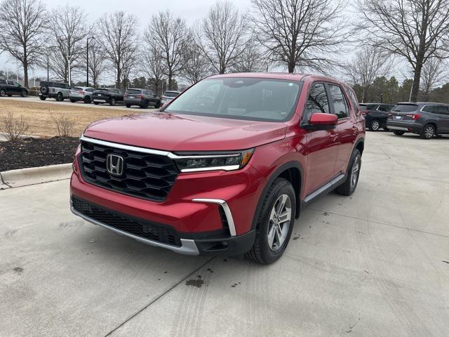 new 2025 Honda Pilot car, priced at $45,405