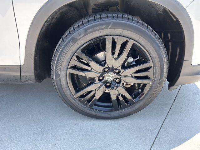 used 2022 Honda Pilot car, priced at $32,004