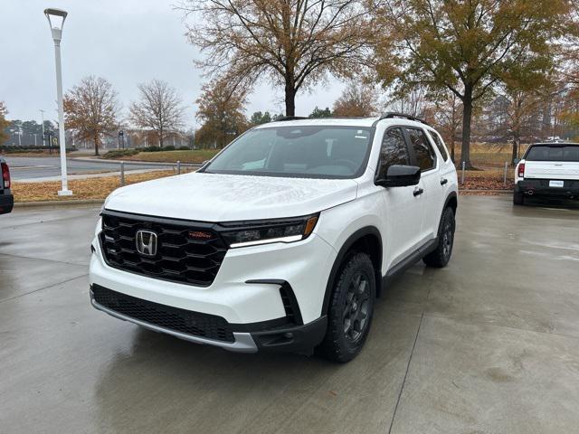 new 2025 Honda Pilot car, priced at $52,035