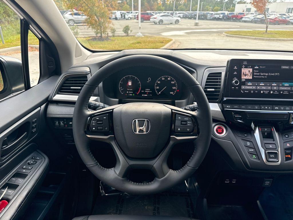 new 2026 Honda Odyssey car, priced at $44,290