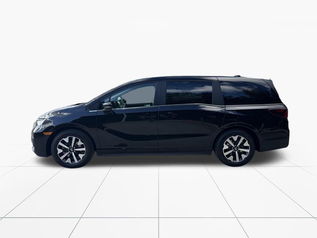 new 2026 Honda Odyssey car, priced at $44,290